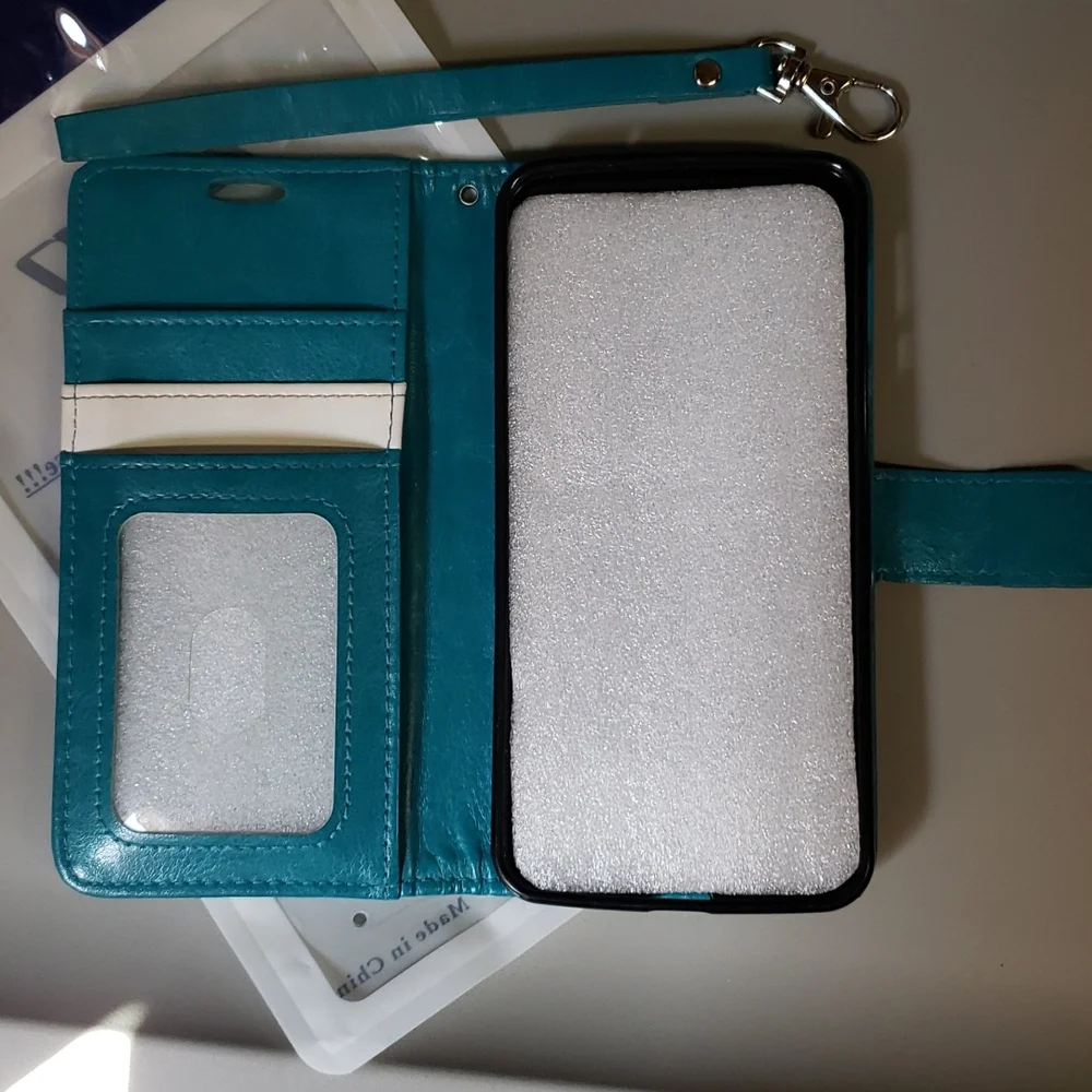 Moto Z2 Force Case/Wallet/Stand